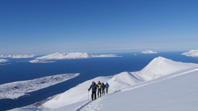 69 NORTH heute auf einem Lyngen Alps Klassiker mit atemberaubenden Panorama sehr kalt #snowloveguiding